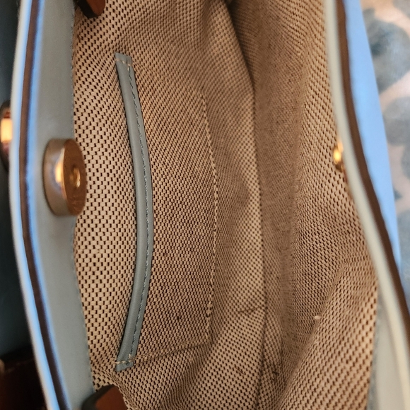 Dooney and Bourke Large Barlow - Picture 10 of 15